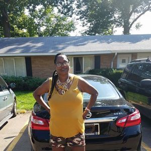 Meet your Posher, Marie